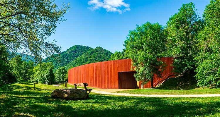 Ir a Imagen El Parque de la Prehistoria abre de nuevo sus puertas el 22 de mayo